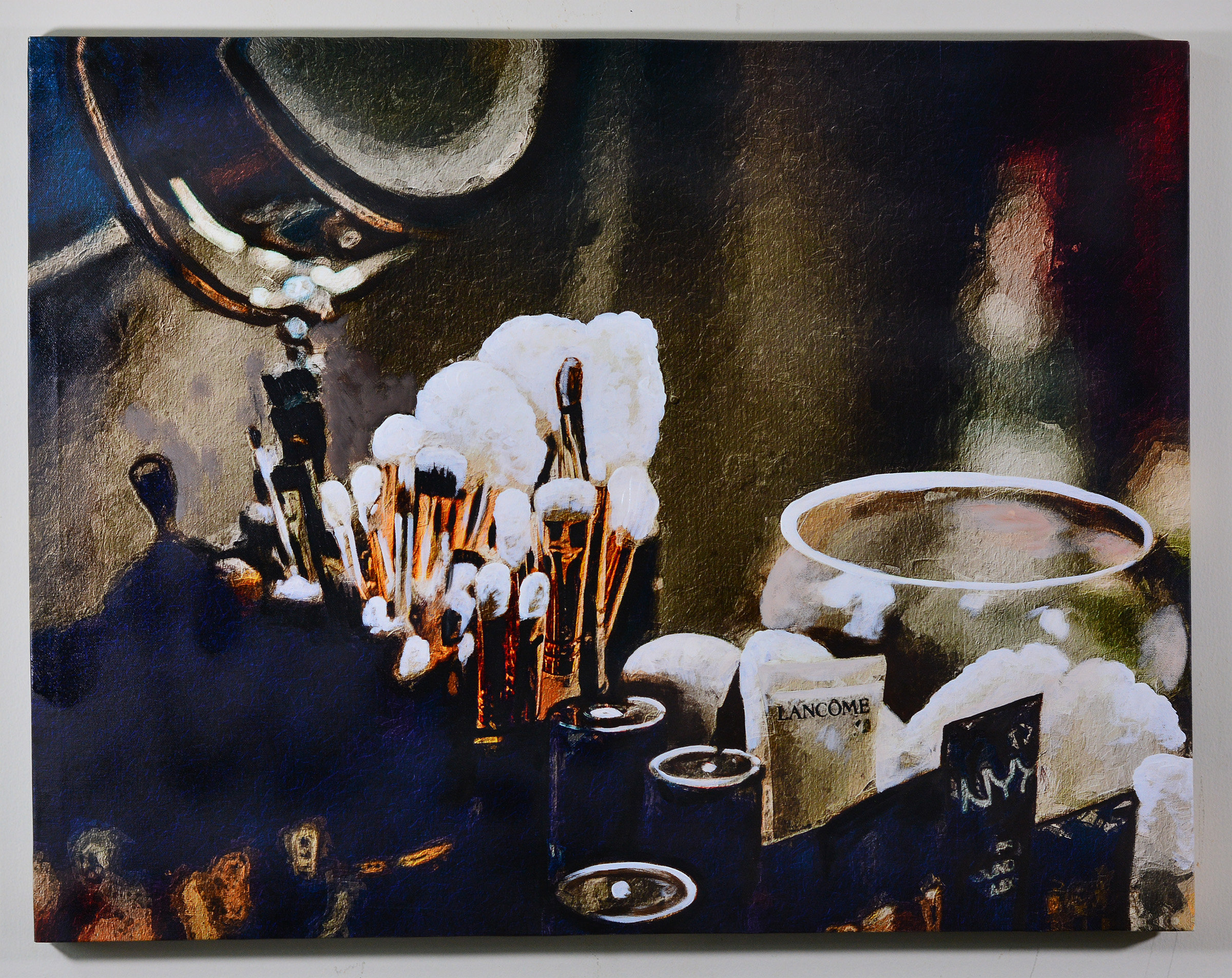 DAF055 Make up kits at beauty parlor